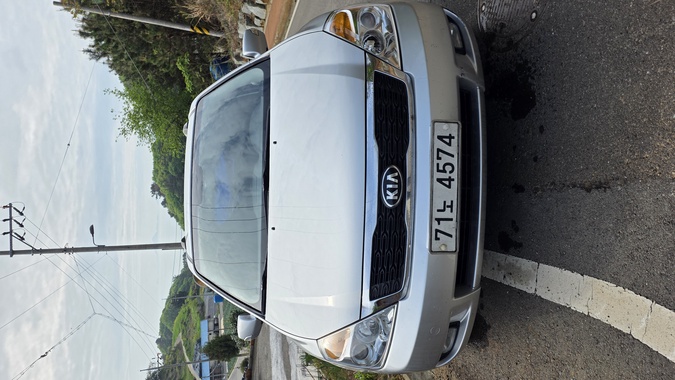 Kia Canival 2012
