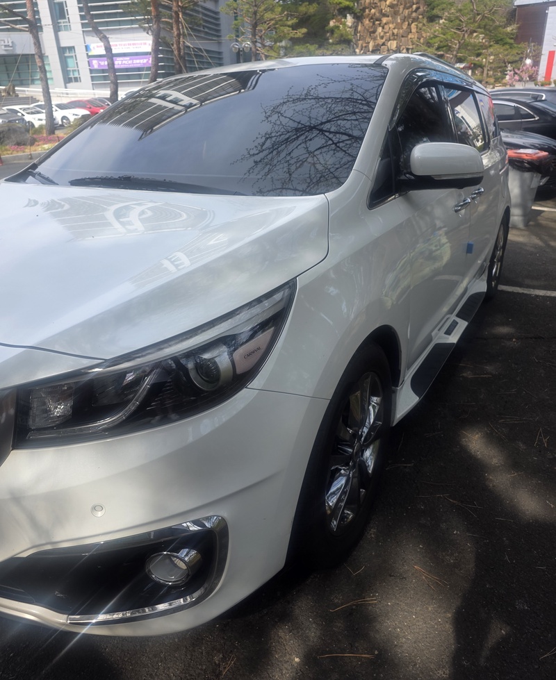 Kia Canival