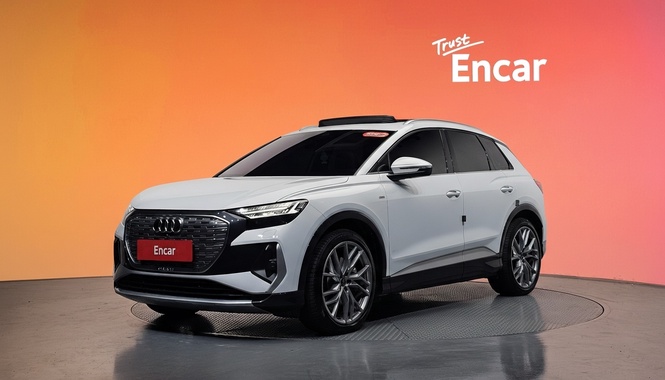 Audi Q4 e-tron 2025