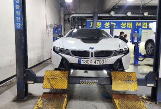 BMW i8 2015