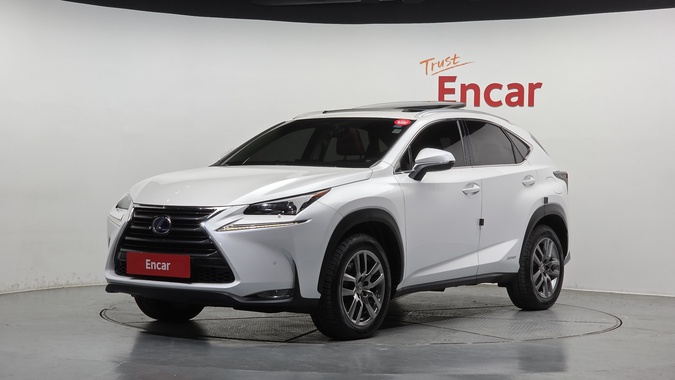 Lexus NX 2016