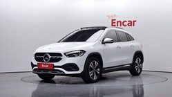 Mercedes-Benz GLA-Class 2021