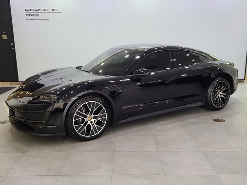 Porsche Taycan 2023