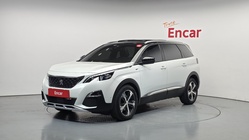 Peugeot 5008 2021