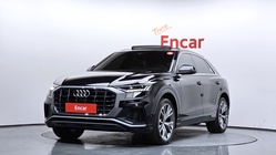 Audi Q8 2021