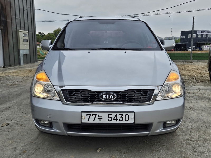 Kia Canival