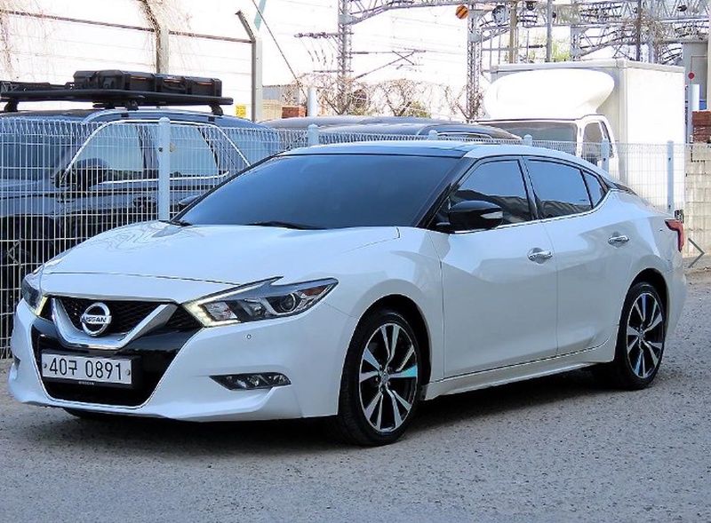 Nissan Maxima
