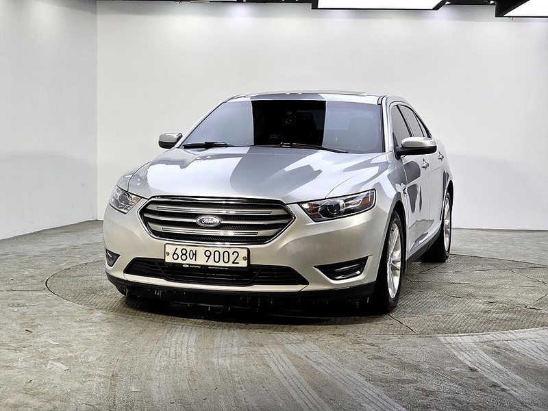 Ford Taurus