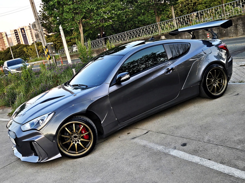 Hyundai Genesis