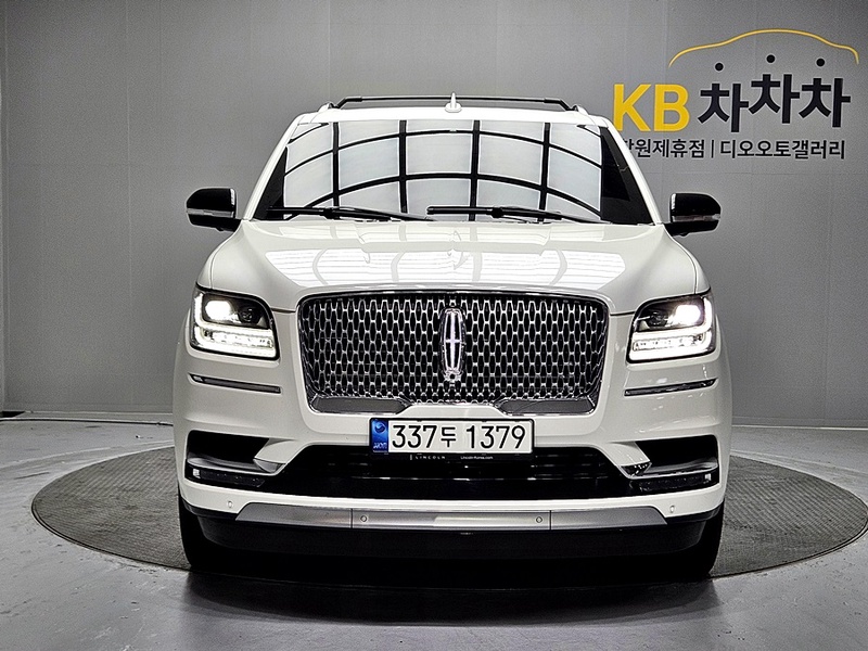 Lincoln Navigator