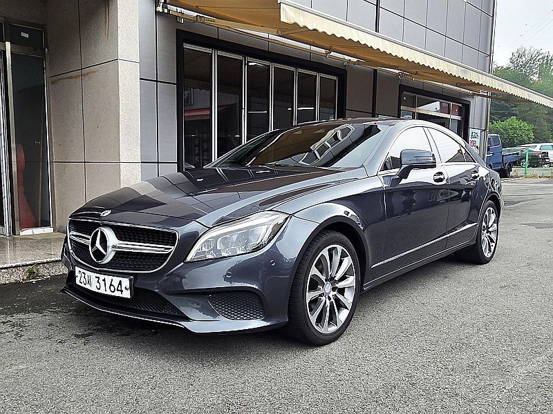 Mercedes-Benz CLS-Class