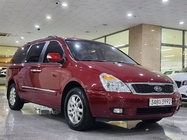 Kia Canival 2011