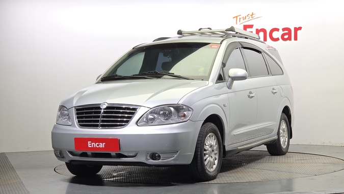 Ssangyong Rodius 2012