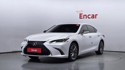 Lexus ES 2024