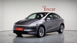 Tesla Model Y 2025