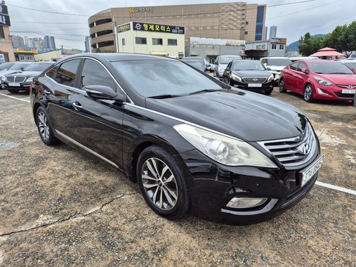 Hyundai Grandeur 2012