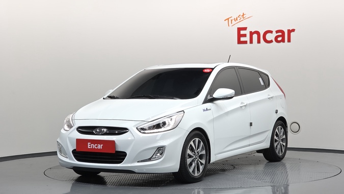 Hyundai Accent 2015