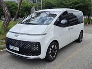 Hyundai Staria 2025