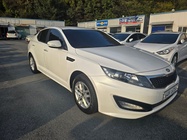 Kia K5 2011