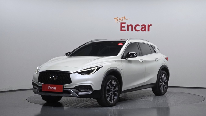 Infiniti QX30 2019