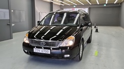 Kia Canival 2011