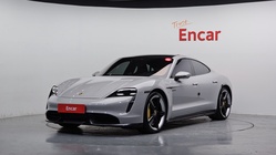 Porsche Taycan 2021