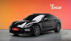 Porsche Panamera 2023
