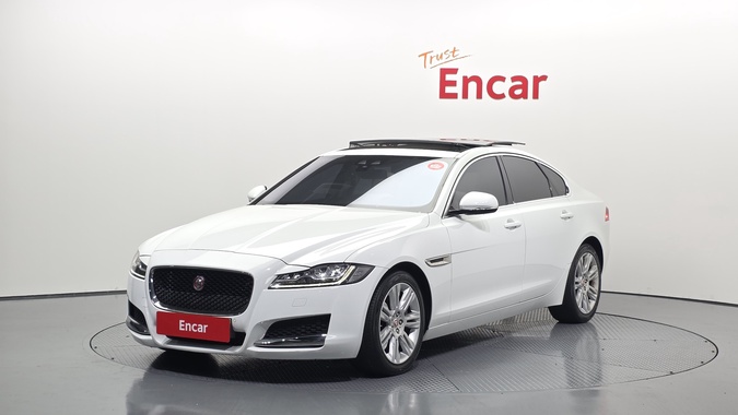 Jaguar XF 2016