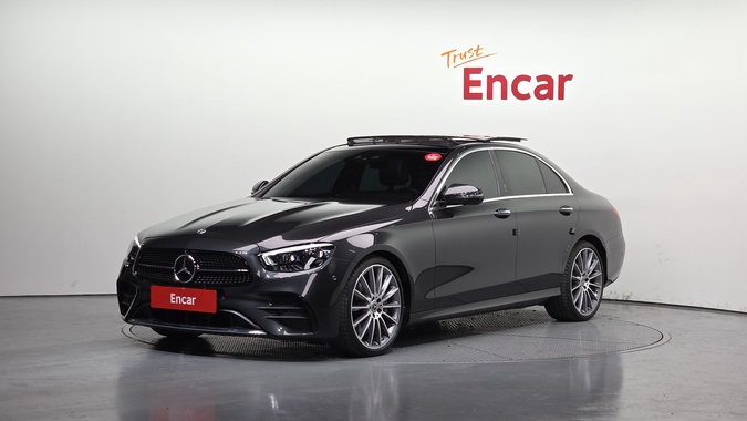 Mercedes-Benz E-Class 2022