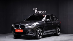 BMW iX3 2025