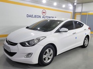 Hyundai Avante 2011