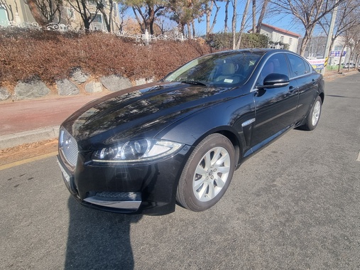 Jaguar XF 2013