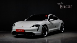 Porsche Taycan 2021