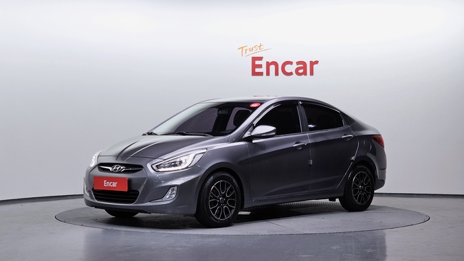 Hyundai Accent 2013