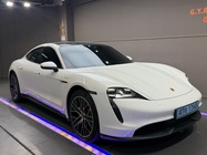 Porsche Taycan 2021