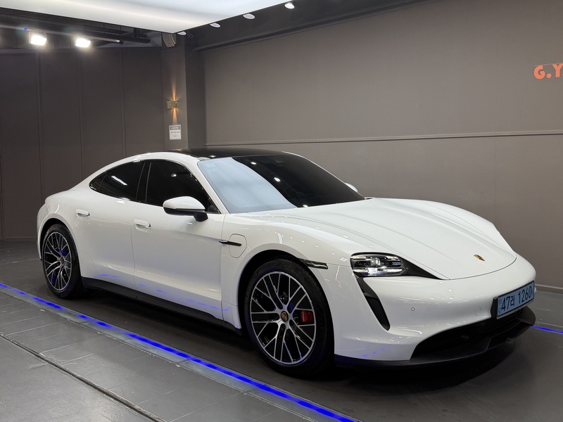 Porsche Taycan