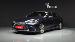 Lexus ES 2021