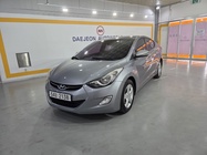 Hyundai Avante 2012