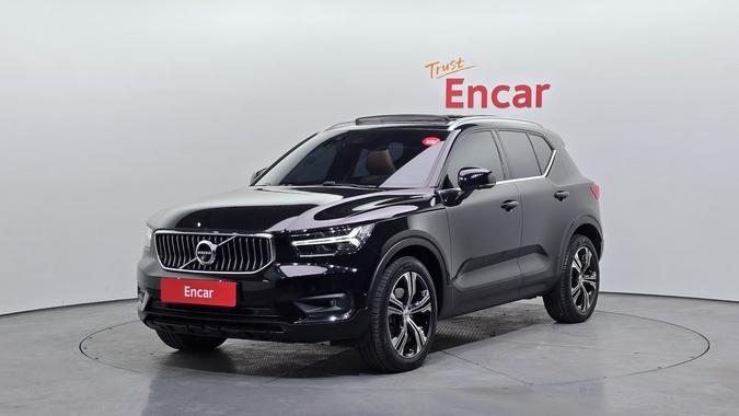 Volvo XC40 2021