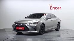 Lexus ES 2019