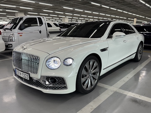 Bentley Flying Spur 2022