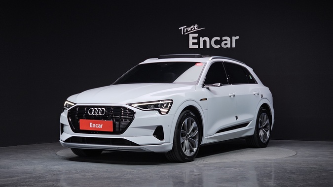Audi e-tron 2021