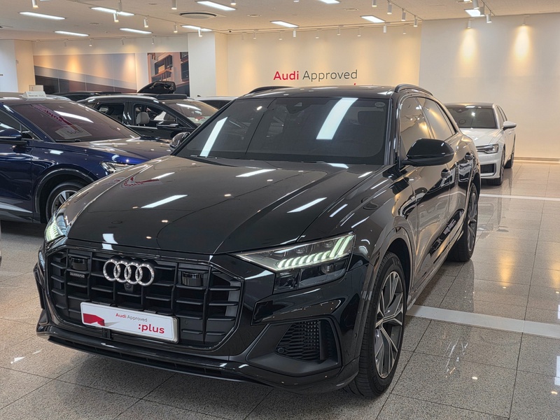 Audi Q8