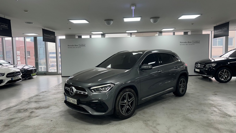 Mercedes-Benz GLA-Class