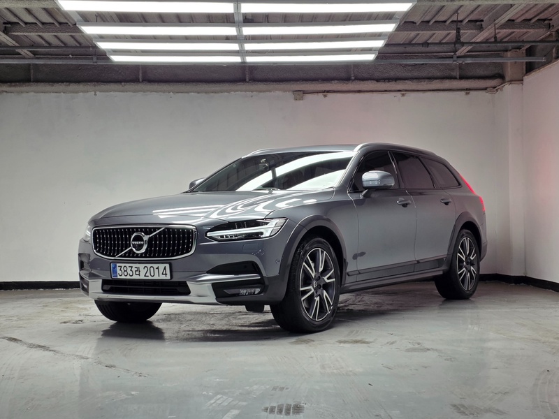 Volvo V90