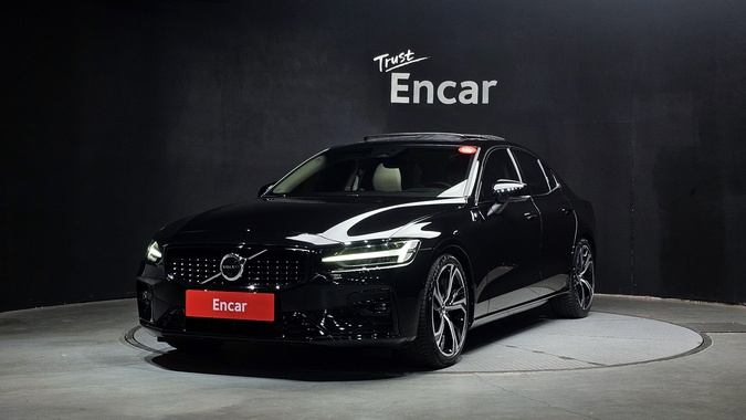 Volvo S60 2023