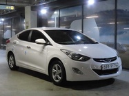 Hyundai Avante 2013