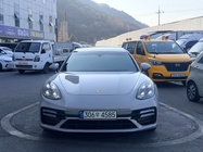 Porsche Panamera 2021