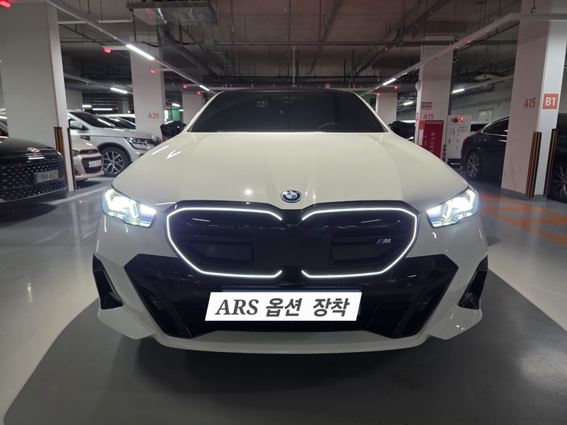 BMW i5