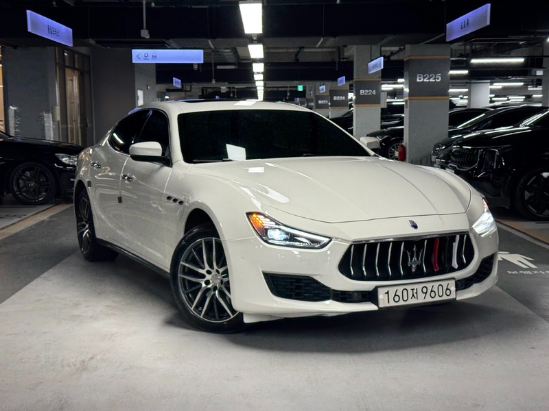 Maserati Ghibli